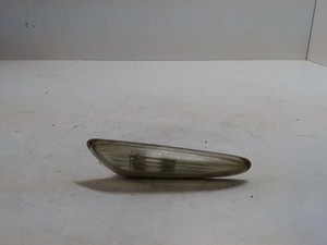 BMW 3 E46 Kotflügelblinker vorne rechts 6911372 2.00 Diesel 110kw 2003 28377935