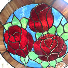 Vintage Stained Glass Red Roses 16  Round Sun Catcher Hanging Chain Drop 12  