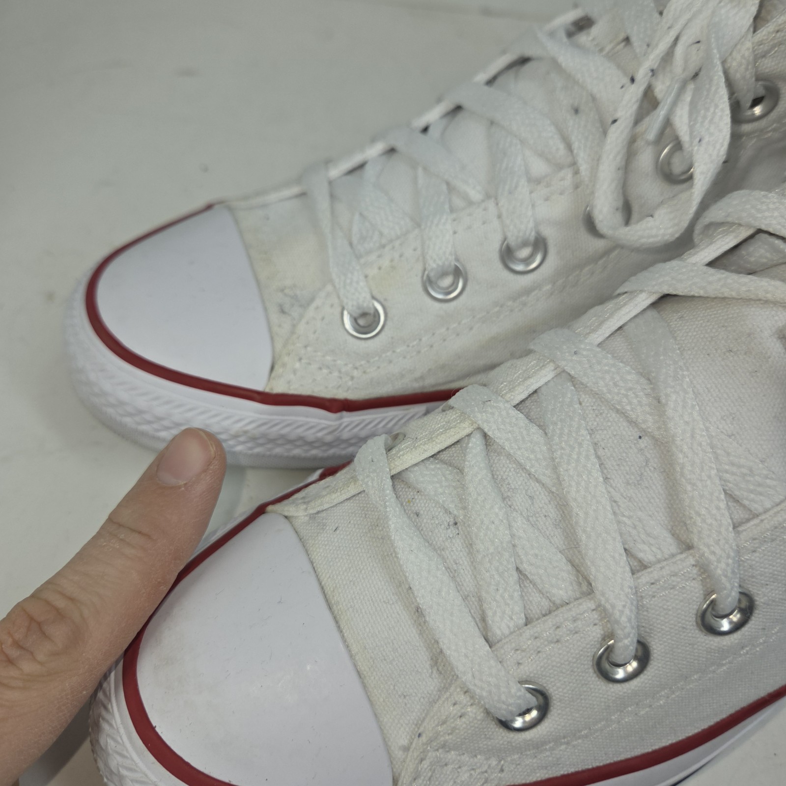 Converse Chuck Taylor Hi Top White Sporty Sneakers Mens Size 8.5 Womens Shoes thumbnail 3