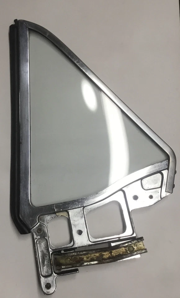 Mustang 1964-1965-1966 cupé conjunto de ventana usado, lado del pasajero, parte trasera derecha Foto 4 de 4