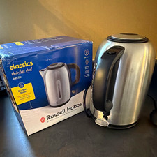 Russell Hobbs Classics Stainless Steel 1.7L 3000W Kettle, Swivel Base