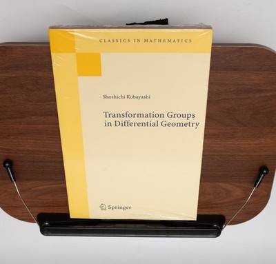 Classics in Mathematics Ser.: Transformation Groups in Differential Geometry by