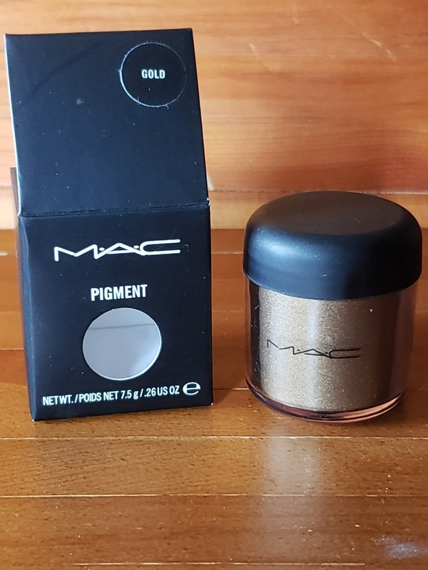 MAC Pigment GOLD New HTF Rare 26 oz / 7.5 g Shimmer Glitter Glow Eyeshadow NIB