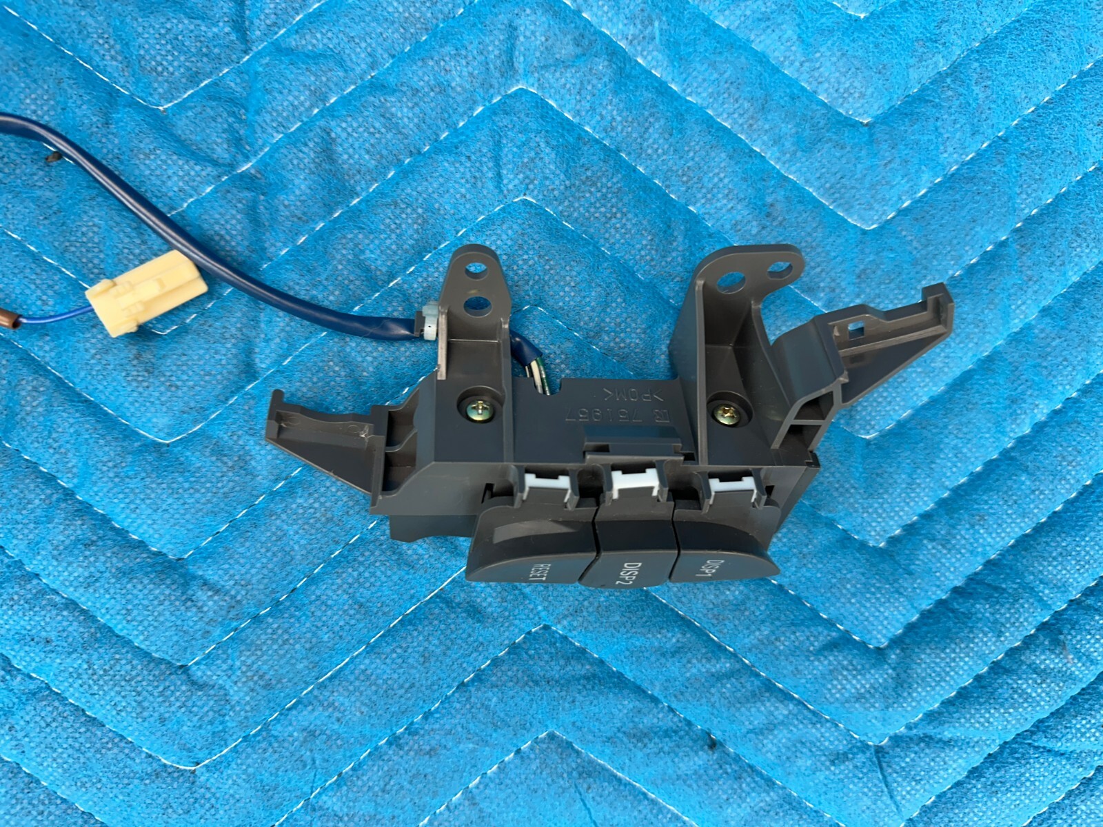 Picture 4 of 11