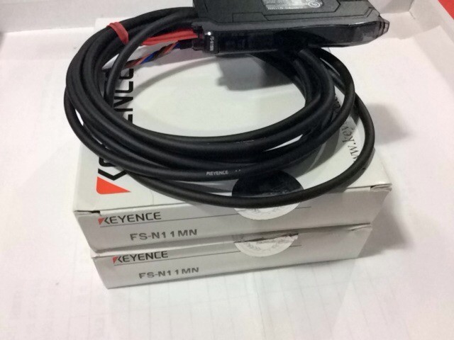 KEYENCE FS-N11MN Fiber Optic Sensors FSN11MN New In Box One Fast Shipping