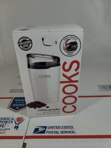 Toastmaster 10 Cup Coffee Maker TCM10PW White Excellent Condition Photo Related