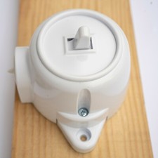 Aufputz Einzelschalter Bakelit Optik Weiss RETRO Alt FEST