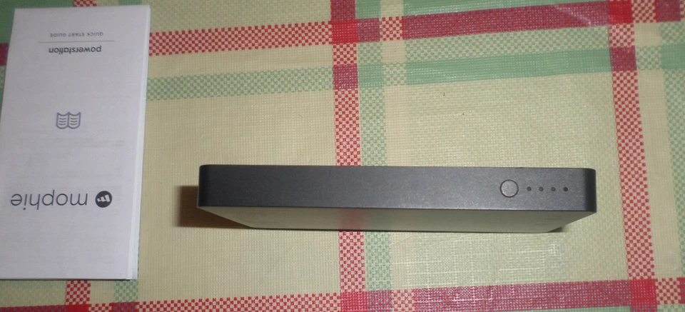 LNUC mophie PowerStation - Universal External Battery - Made  - Image 4 of 4