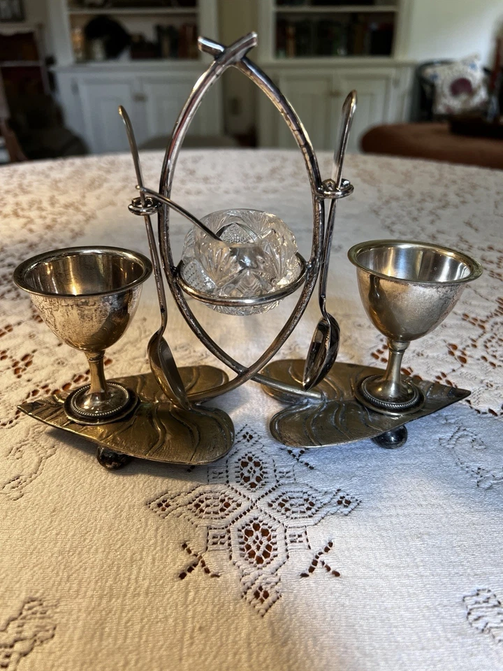 Antiguo Art Nouveau Sheffield Plato de Plata Huevo Taza Soporte FRANCIS HOWARD Foto 4 de 4