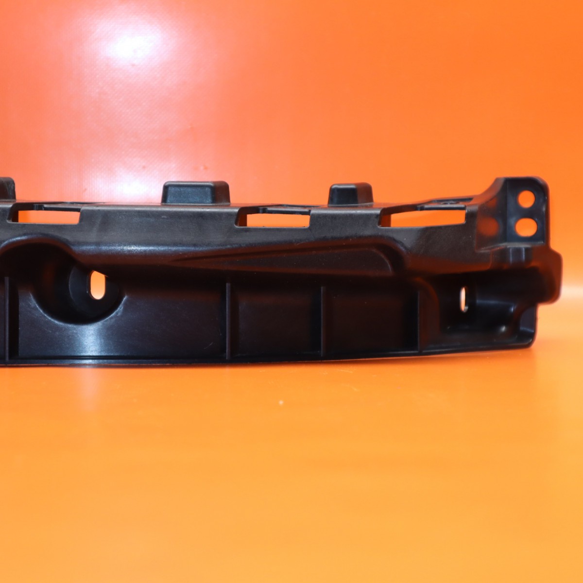 BENTLEY FLYING SPUR REAR BUMPER BRACKET RIGHT 2020 2021 2022 3SE807704 OEM