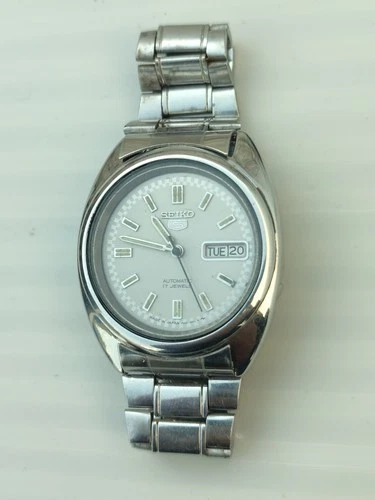 Vintage Seiko 5 Japan 7009 Automatic 17 Jewels Men's Wrist Watch for Parts