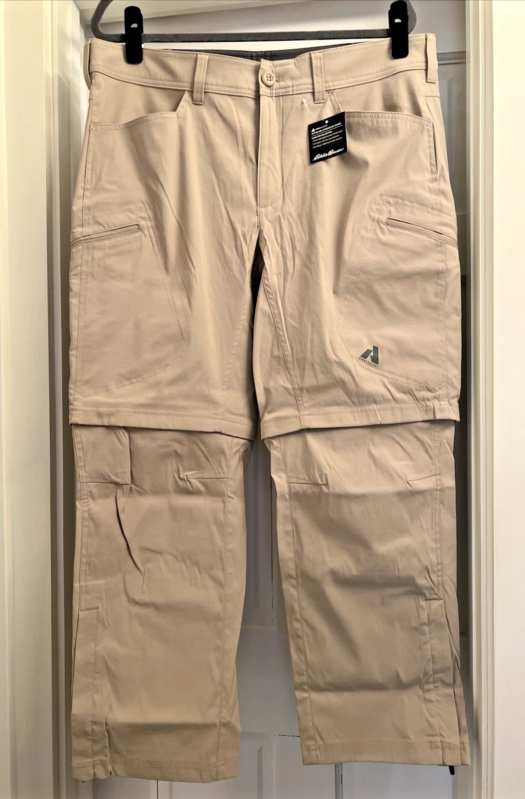 EDDIE BAURER MENS MR GUIDE FIRST ASCENT CONVERTIBLE PANT 38 x 30, LT KHAKI, NWT