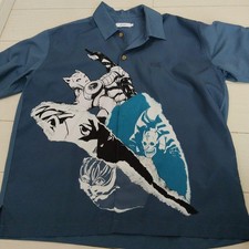 Polo Graniph JoJo Azul M Kira Yoshikage Auténtico Edición Limitada