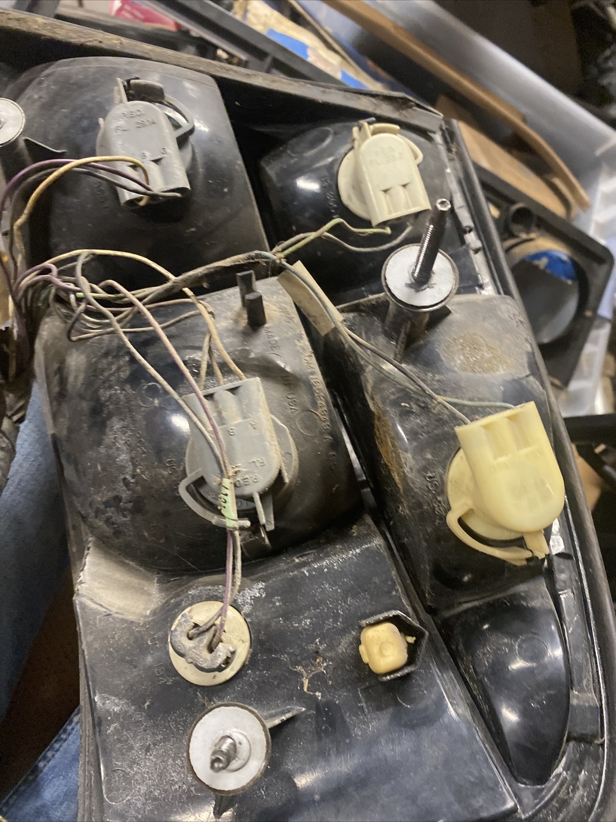 Tail Light Assembly PONTIAC BONNEVILLE Left 02 16524949 eBay