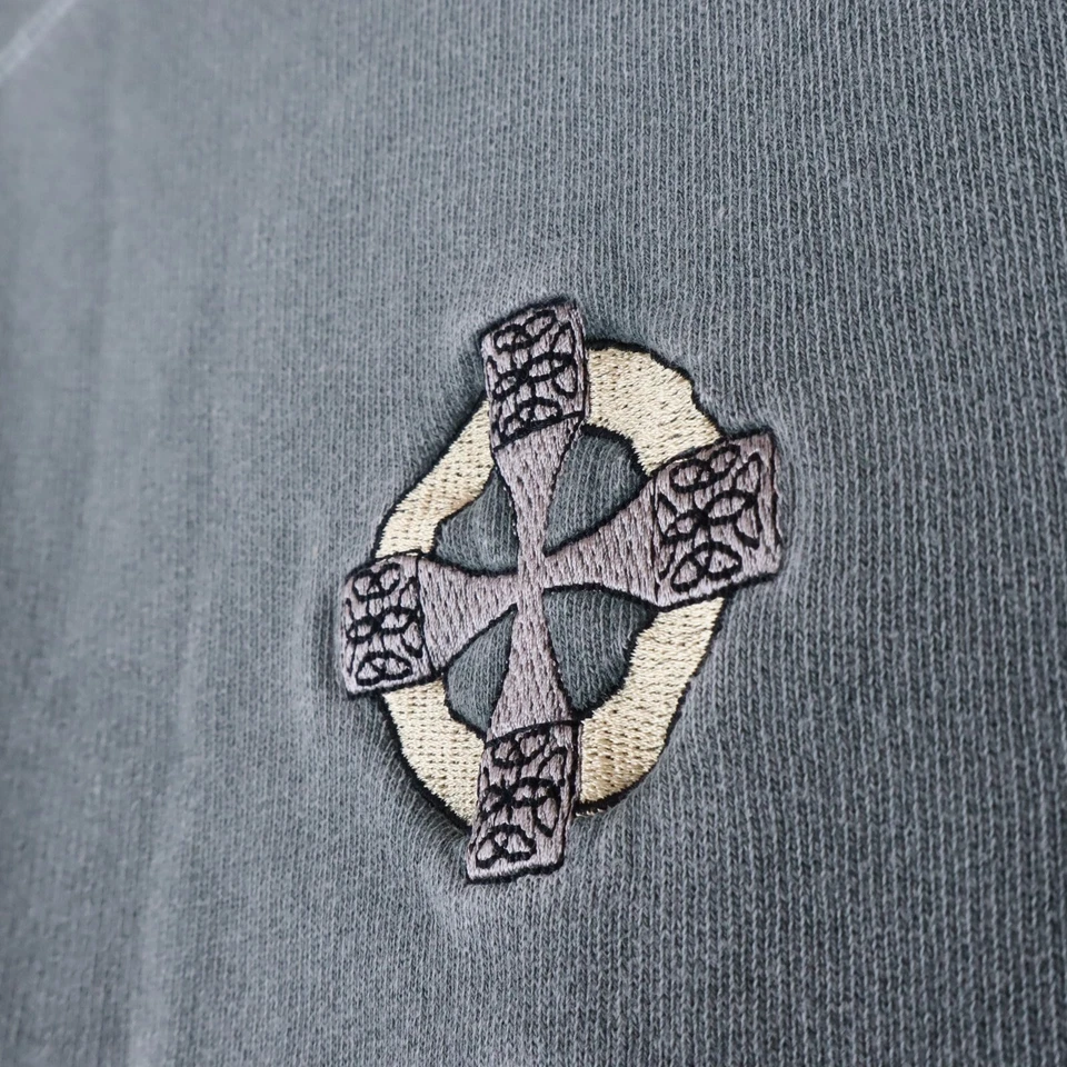 Camiseta masculina grande vintage Irlanda bordada celta cruz pulôver gola redonda anos 90 - Imagem 4 de 4