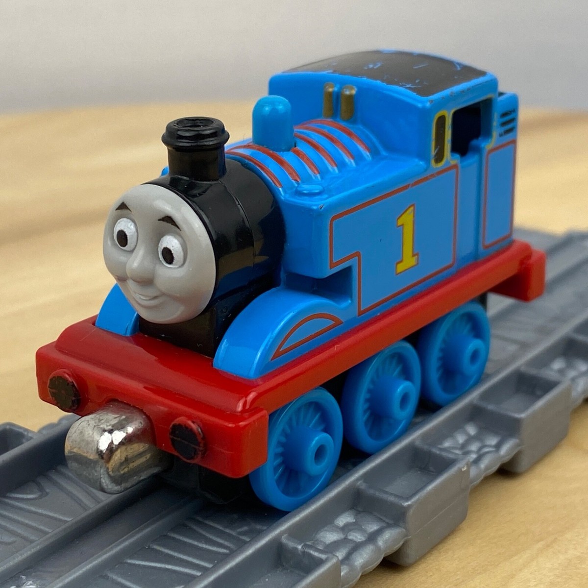 Thomas the Tank Engine Take and Play Engine The No1 Blue Engine