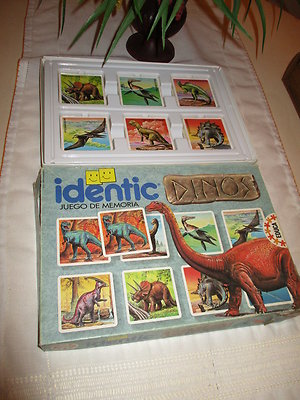 90s IDENTIC DINOSAUR MEMORY GAME
