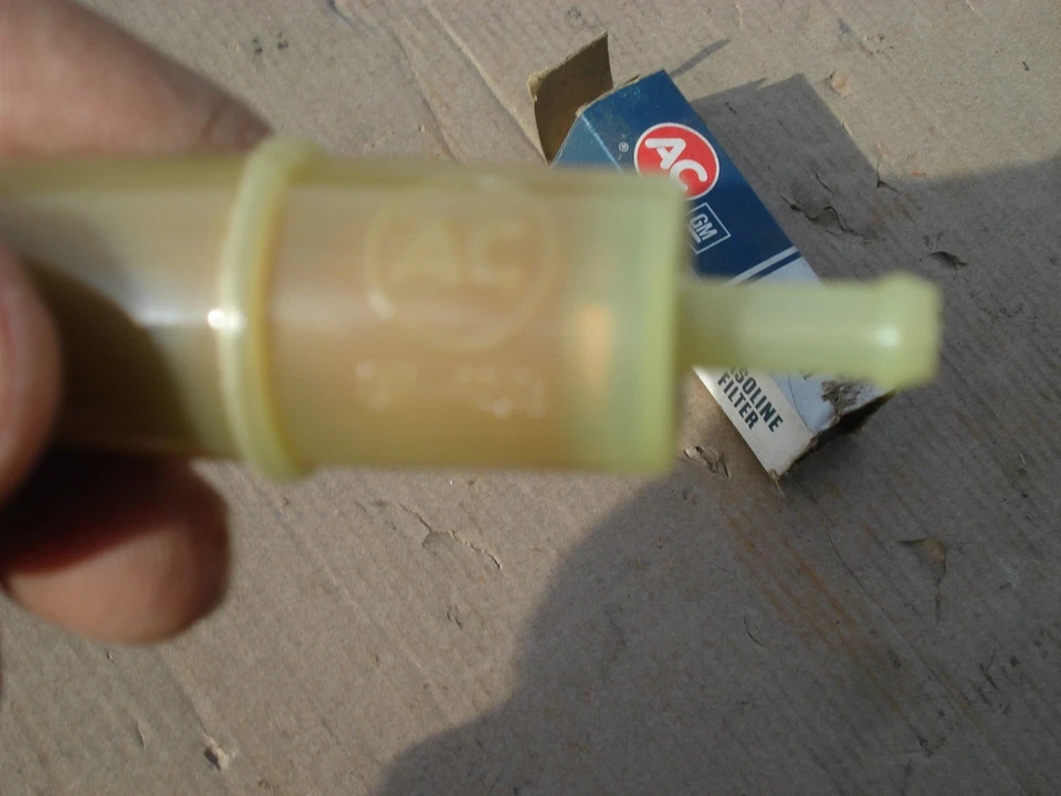 AC GF453 Plastic 1/4" Universal Fuel Filter NOS Ford Anglia/Cortina TR4A GT6 - Image 3 of 4