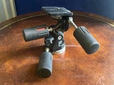 Bogen Manfrotto Model 3029 Pan/Tilt Tripod Head