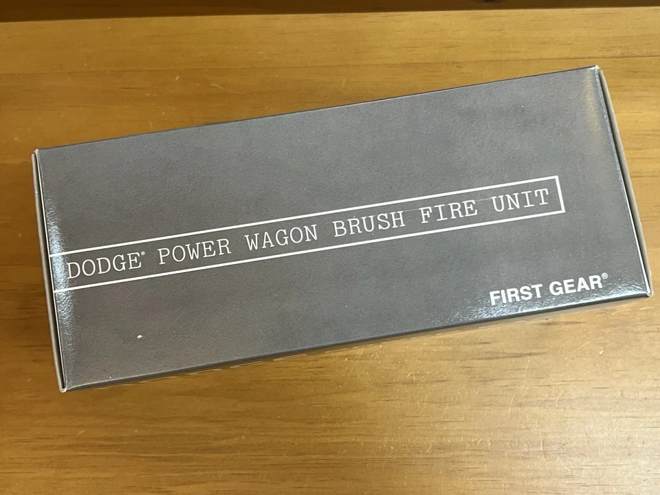 Vintage First Gear #18-2677 Dodge Toy Power Wagon Brush Fire Unit 1/30 #215 - Image 4 of 4