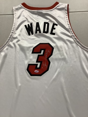 Dwyane Wade Signed Jersey #3 Miami Heat MVP Auto Basketball Top 75 Beckett BAS - Picture 4 of 10