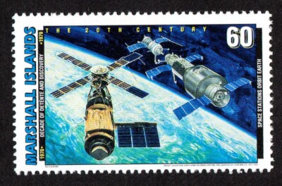 MARSHALL ISLANDS, SCOTT # 723-D, SKYLAB, SPACE STATIONS ORBIT EARTH ...