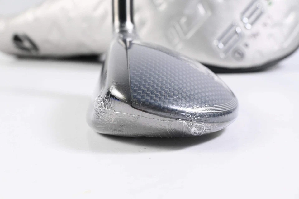 Left Hand Taylormade Qi35 Max Lite #4 Hybrid / 23 Degree / Regular Flex Vanquish - Image 3 of 4