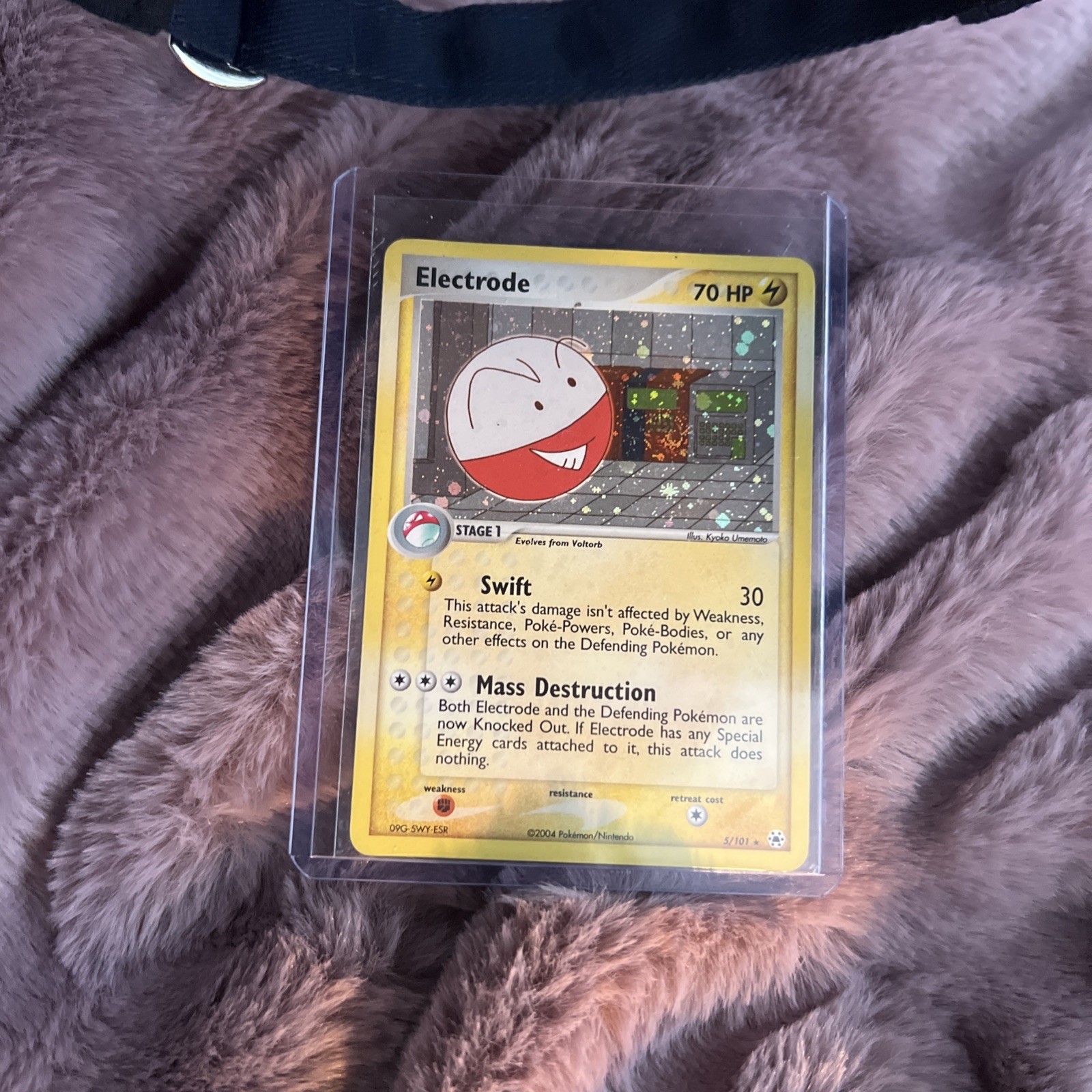 Pokemon Electrode 5/101 EX Hidden Legends - NEAR MINT