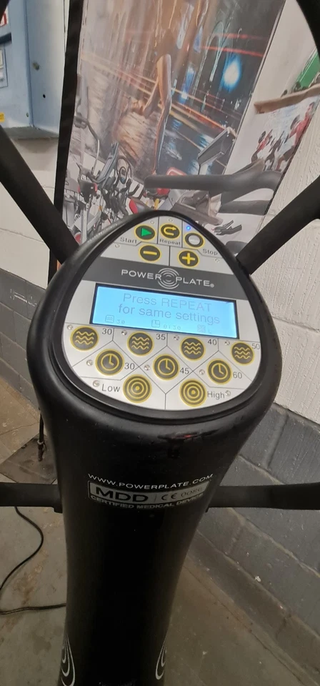 PowerPlate Pro 5 Vibration Plate Commercial Gym Equipment - Image 4 of 4