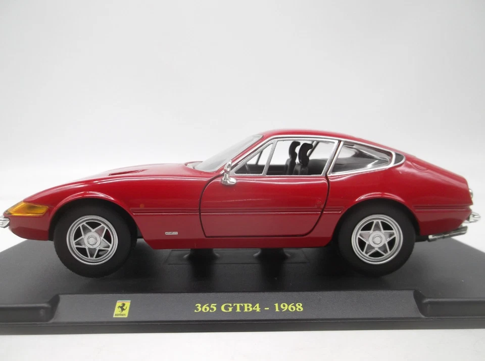 1/24 Ferrari 365 GTB4 Daytona 1968 Rouge Burago/Hachette - Photo 3/4