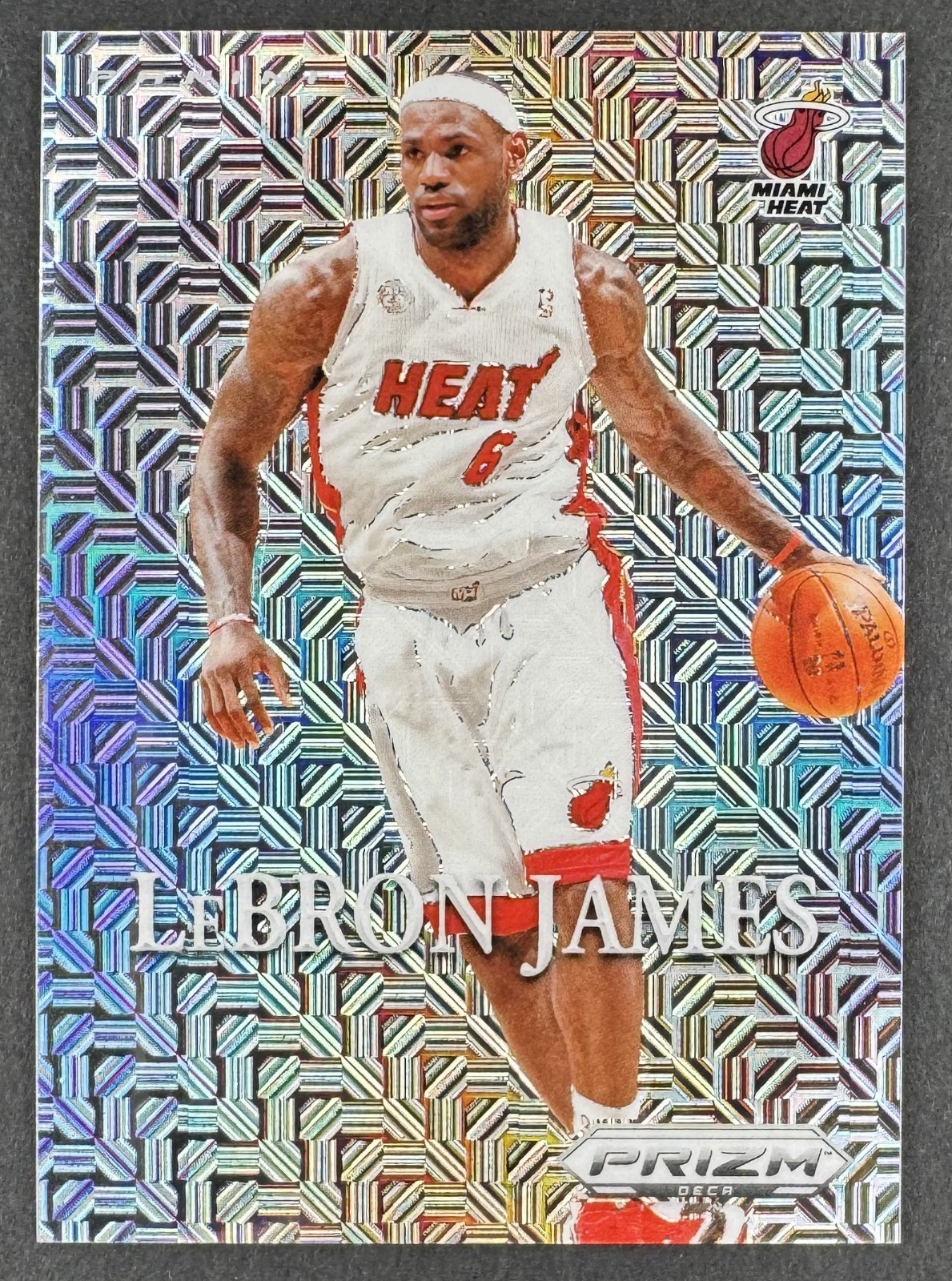 LeBron James 2023 Panini Prizm Deca Mojo Prizm /25 #8 - Miami Heat
