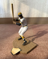 Roberto Clemente Pittsburgh Pirates McFarlane...