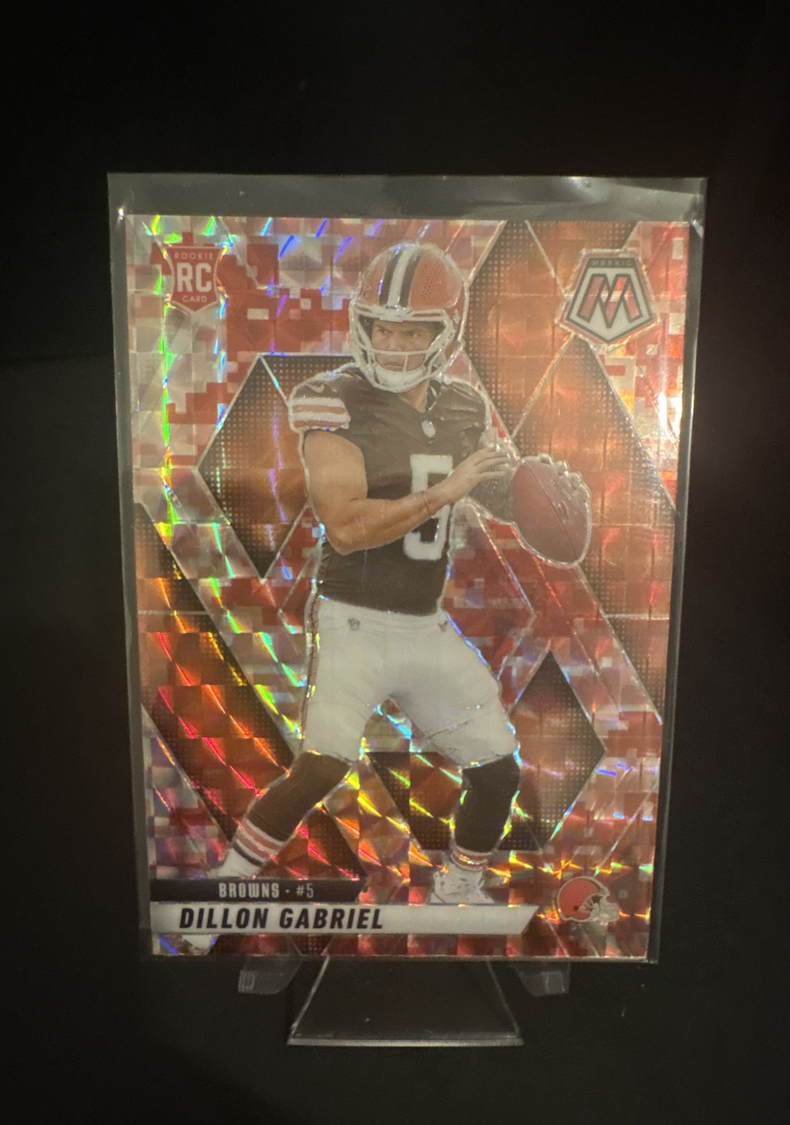 2025 Panini Mosaic - Rookies Dillon Gabriel #332 Red Camo Mosaic Prizm (RC)