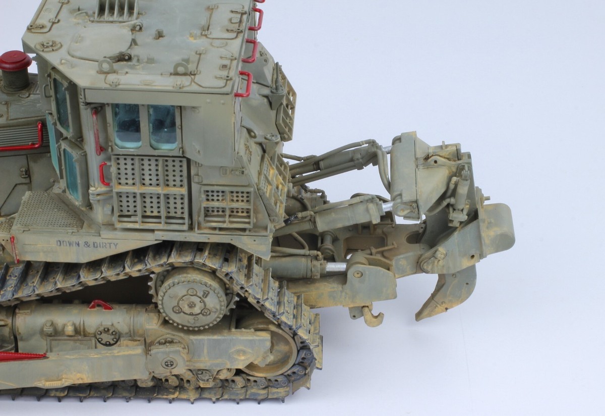 PreSale D9R Armoured Bulldozer 1:35 Pro Built Model | eBay PreSale D9R Armoured Bulldozer 1:35 Pro Built Model | eBay