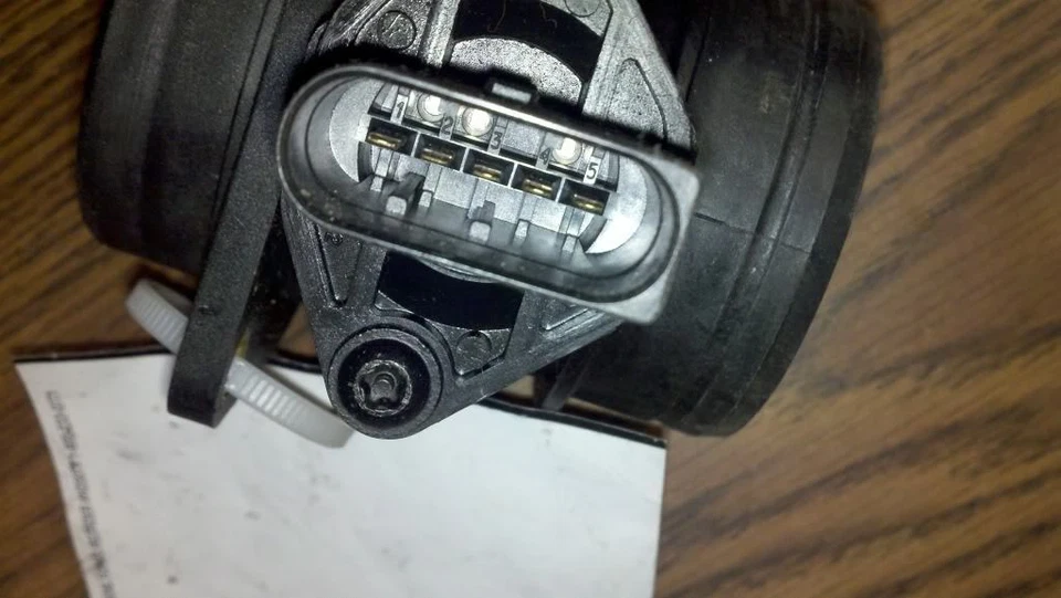 Volkswagen Beetle 2003 medidor de flujo de aire diésel fabricante de equipos originales Foto 2 de 3