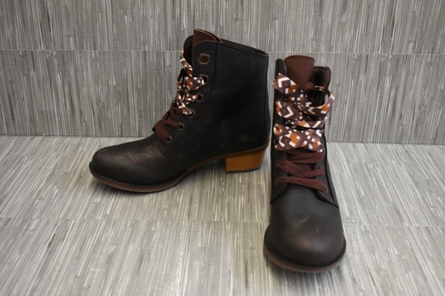 chaco cataluna lace boots