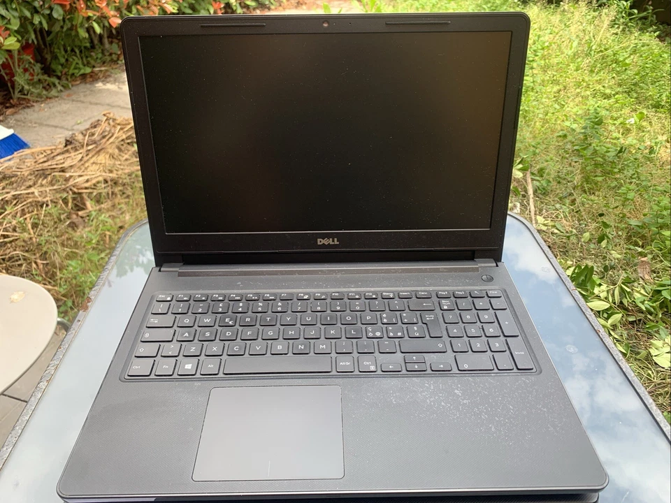 Notebook Dell Vostro 15 5100 Intel i5-7200U Ram 8gb Hard drive 256gb 15 pollici - Immagine 2 di 3