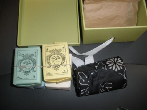 NEW Colonial Williamsburg Foundation 4 Scented Soaps 3 Oz Each in Gift Box - Afbeelding 1 van 6