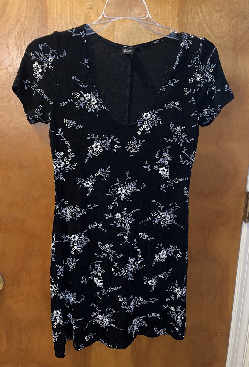 Womens Small Black W/ White Floral Stretch V Neck Summer Dress Y2K