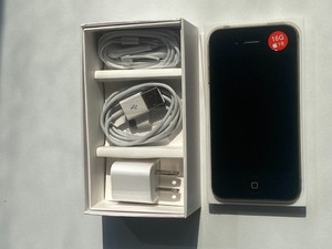 Apple  iPhone 4S - 8GB/16GB/32GB - White Black iOS 6 iOS 9  ,Factory Unlocked