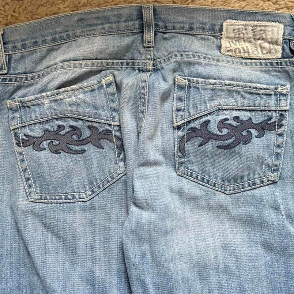 Pantalones de mezclilla bordados DKNY para mujer talla 29 Foto 2 de 4