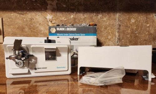 Vtg 1990 Black Decker Spacemaker Can Opener Under Cabinet EC60G White