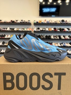 Yeezy 700 MNVN Bright Cyan Blue Size 8.5 Brand New GZ3079