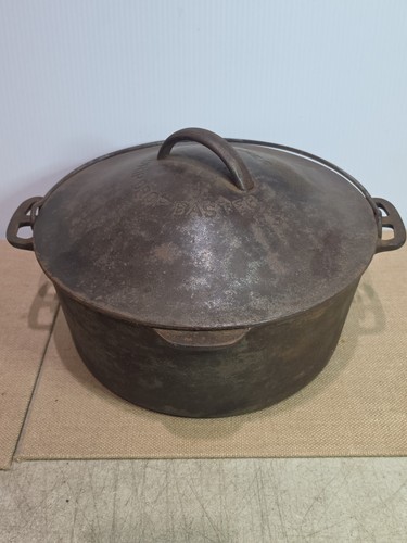 Wagner Ware No. 8 Drip Drop Baster Round Roaster Dutch Oven Cast Iron