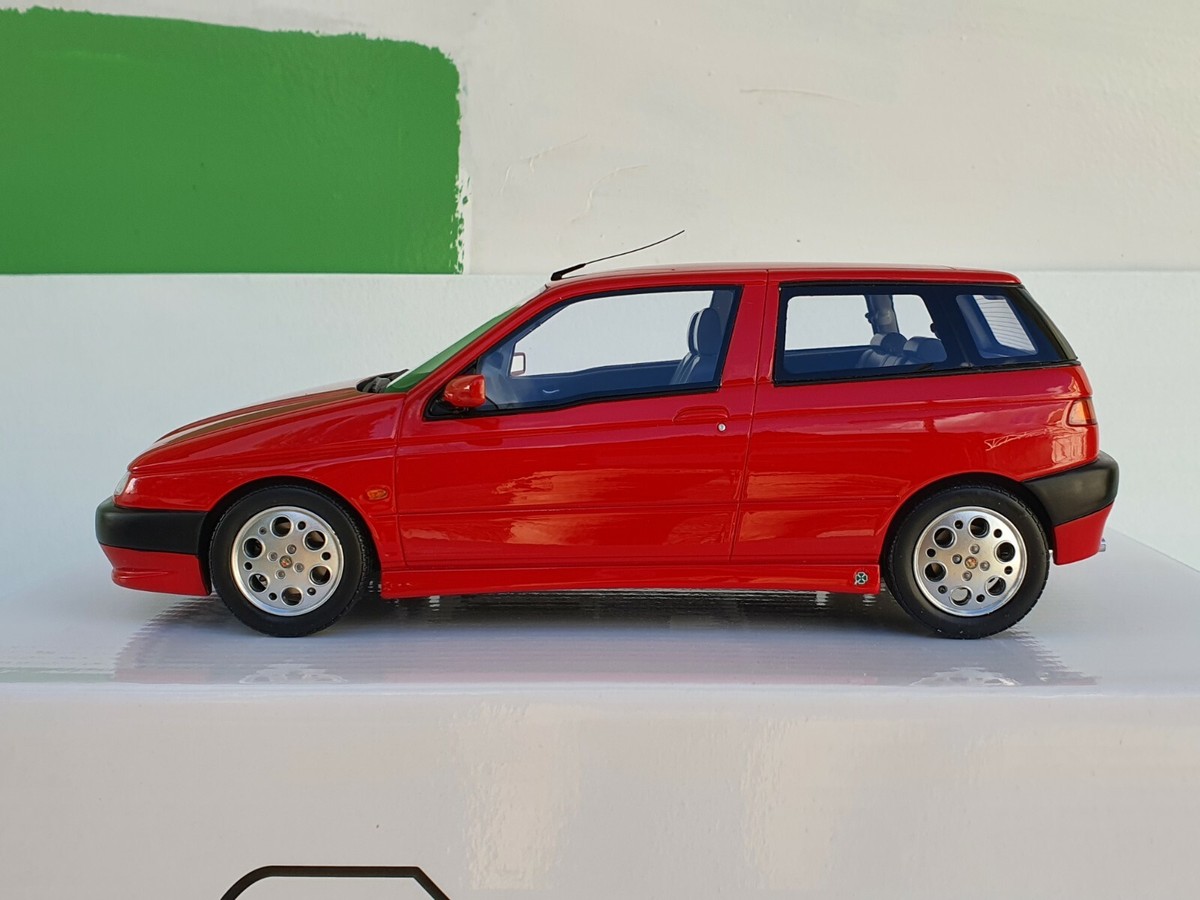 1:18 Alfa Romeo 145 Quadrifoglio Verde Red By Otto Mobile 1:18 Alfa Romeo 145 Quadrifoglio Verde Red By Otto Mobile