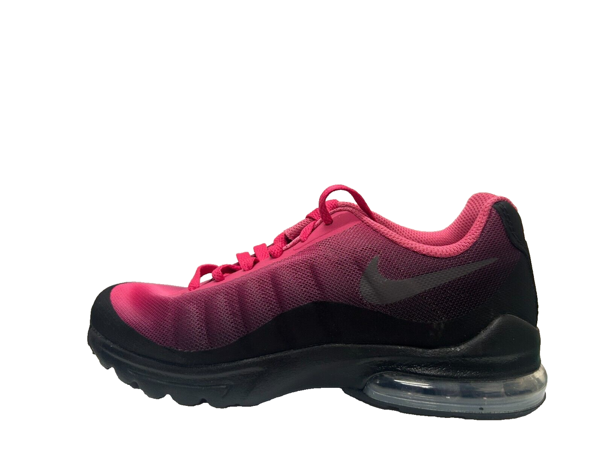 nike invigor junior trainers