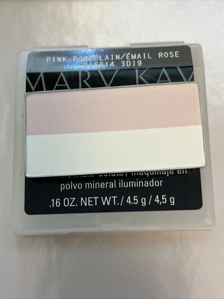 NIB Mary Kay Mineral Bronzing Powder- Pink Porcelain, Desert Sun, Canyon Gold - Image 3 of 4