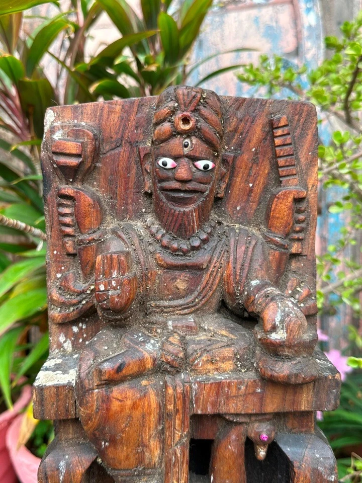 Figura antigua de madera de 1700 hecha a mano de la diosa hindú Kali Foto 2 de 4