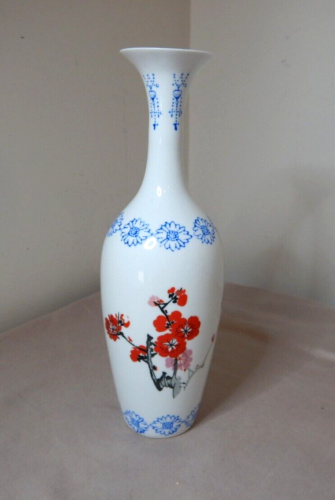 OLD ASIAN EGG SHELL HAND PAINTED PORCELAIN VASE  C1 - Picture 1 of 4