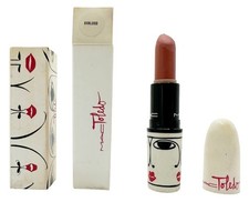 rossetto Mac Cosmetics Matte Lipstick Isabel and Ruben Toledo Collection OXBLOOD